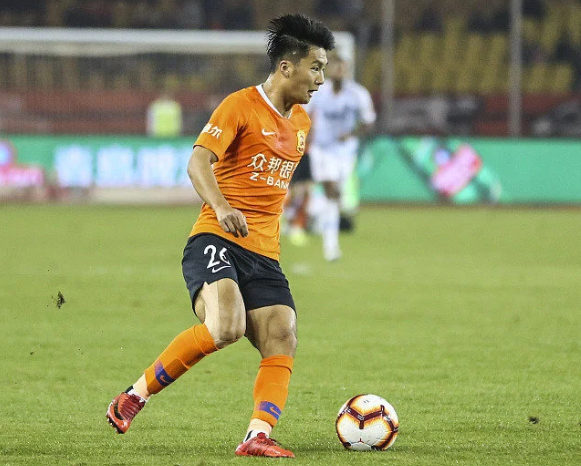 u8官方在线登录多伦多猛龙训练开放日，今晨造点机会引欢呼，中超在即，轮换策略成焦点的简单介绍